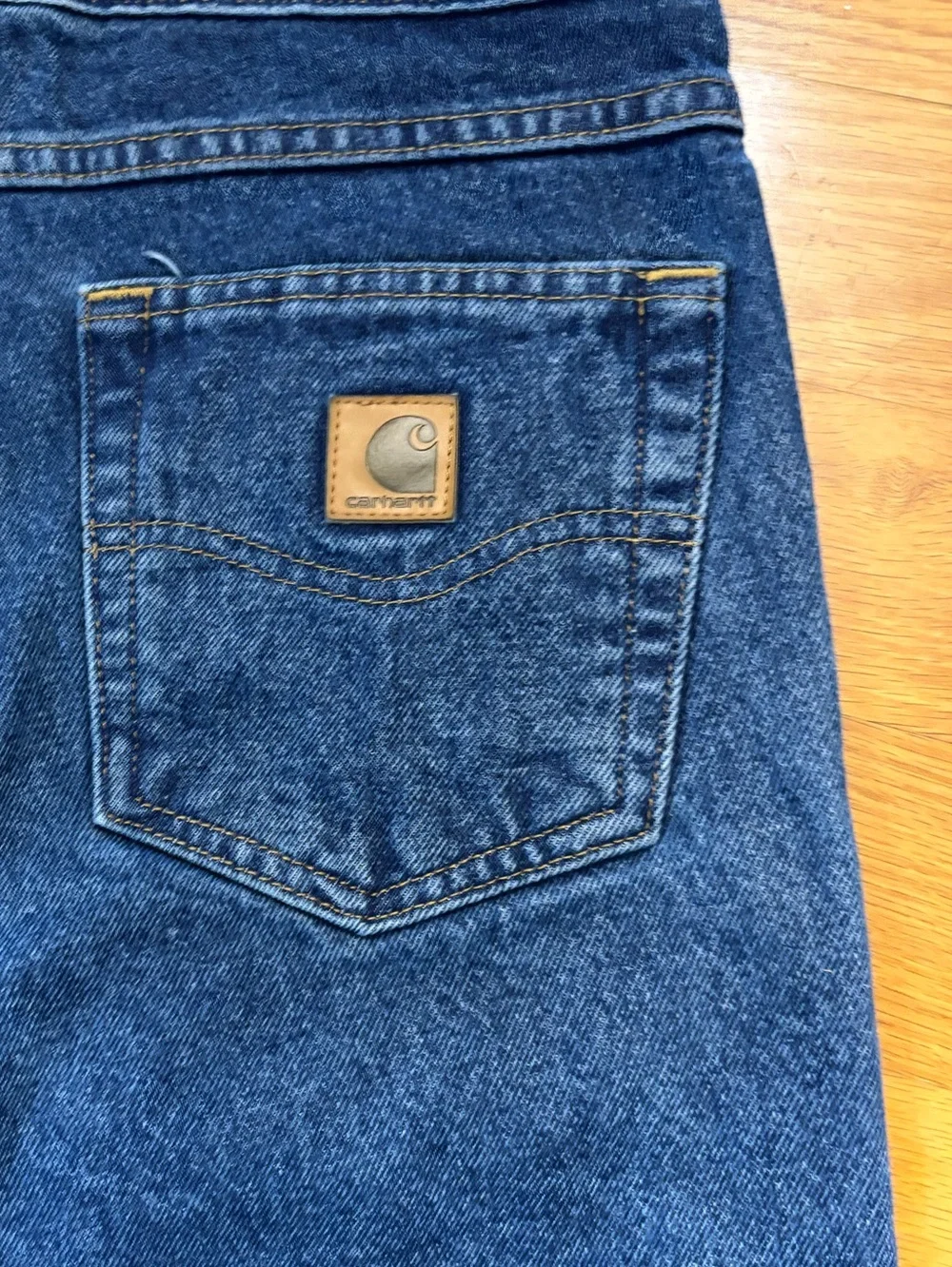 Carhartt jeans men’s size 30x32 relaxed fit